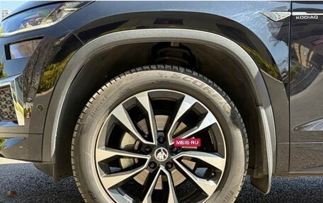 Skoda Kodiaq I, 2025 год, 3 904 000 рублей, 8 фотография