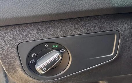 Volkswagen Tiguan II, 2018 год, 1 900 000 рублей, 7 фотография