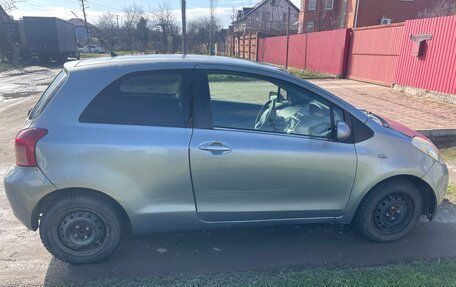 Toyota Yaris III рестайлинг, 2007 год, 720 000 рублей, 6 фотография