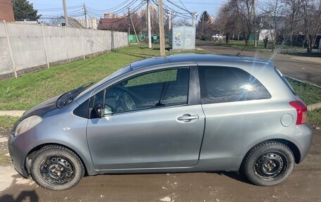 Toyota Yaris III рестайлинг, 2007 год, 720 000 рублей, 7 фотография