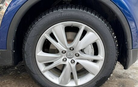 Infiniti QX70, 2013 год, 2 370 000 рублей, 14 фотография