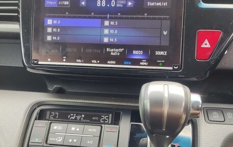 Honda Stepwgn IV, 2019 год, 2 480 000 рублей, 12 фотография