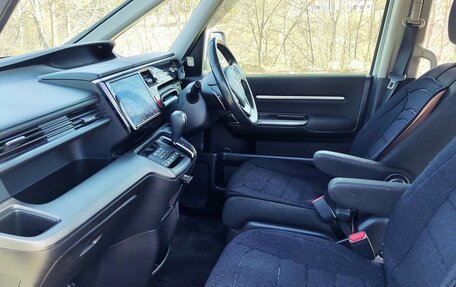 Honda Stepwgn IV, 2019 год, 2 480 000 рублей, 18 фотография