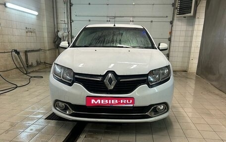 Renault Logan II, 2016 год, 720 000 рублей, 1 фотография