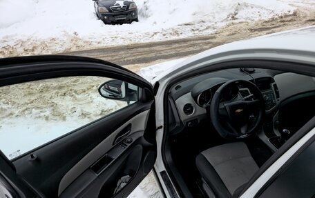 Chevrolet Cruze II, 2012 год, 585 000 рублей, 5 фотография