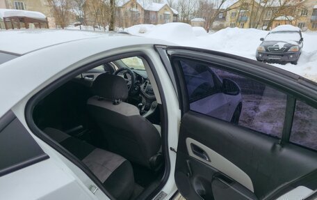 Chevrolet Cruze II, 2012 год, 585 000 рублей, 9 фотография