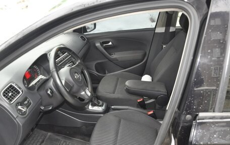 Volkswagen Polo VI (EU Market), 2012 год, 700 000 рублей, 4 фотография