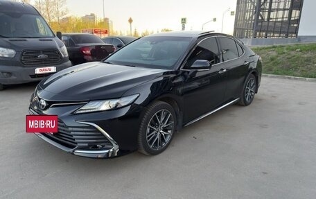 Toyota Camry, 2023 год, 3 649 000 рублей, 10 фотография