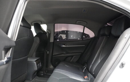 Toyota Camry, 2019 год, 2 970 000 рублей, 9 фотография