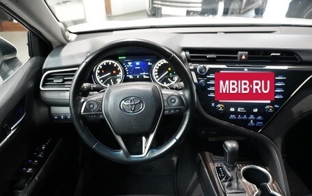 Toyota Camry, 2019 год, 2 970 000 рублей, 14 фотография