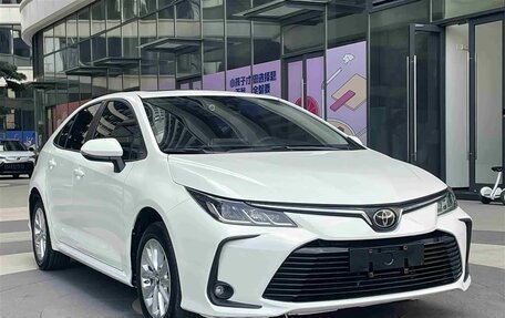 Toyota Corolla, 2022 год, 1 330 000 рублей, 3 фотография