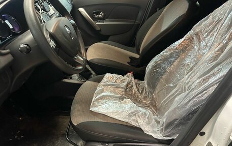 Renault Logan II, 2016 год, 720 000 рублей, 6 фотография