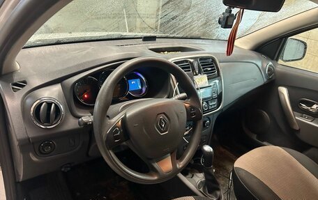 Renault Logan II, 2016 год, 720 000 рублей, 5 фотография