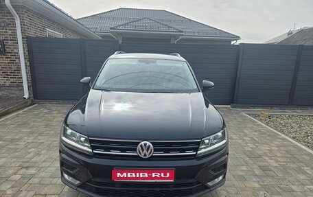 Volkswagen Tiguan II, 2017 год, 3 200 000 рублей, 1 фотография