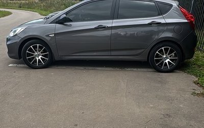 Hyundai Solaris II рестайлинг, 2012 год, 650 000 рублей, 1 фотография