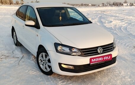 Volkswagen Polo VI (EU Market), 2019 год, 900 000 рублей, 1 фотография