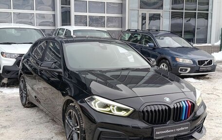 BMW 1 серия, 2020 год, 2 200 000 рублей, 1 фотография