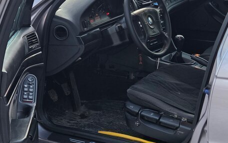 BMW 5 серия, 1998 год, 668 000 рублей, 10 фотография