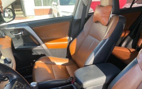 Toyota RAV4, 2016 год, 2 650 000 рублей, 11 фотография