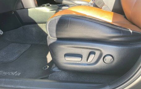 Toyota RAV4, 2016 год, 2 650 000 рублей, 12 фотография