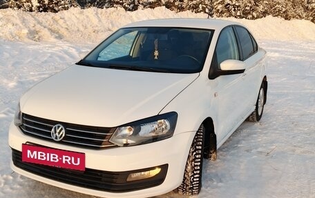 Volkswagen Polo VI (EU Market), 2019 год, 900 000 рублей, 2 фотография