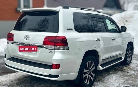 Toyota Land Cruiser 200, 2018 год, 8 000 000 рублей, 2 фотография