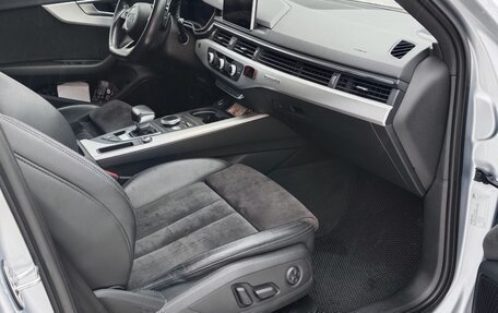 Audi A4, 2019 год, 3 250 000 рублей, 15 фотография