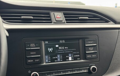 KIA Rio IV, 2021 год, 1 640 000 рублей, 18 фотография