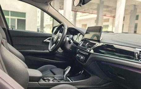 BMW 1 серия, 2021 год, 1 590 000 рублей, 7 фотография