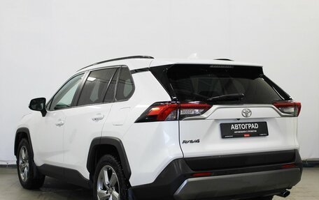 Toyota RAV4, 2021 год, 3 050 000 рублей, 6 фотография