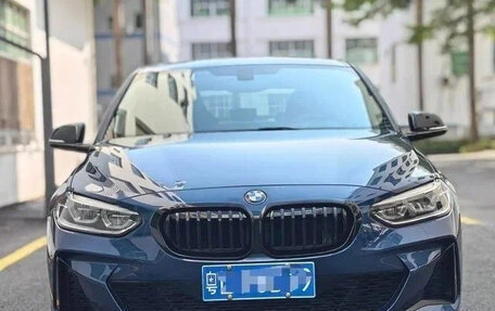BMW 1 серия, 2021 год, 1 590 000 рублей, 2 фотография