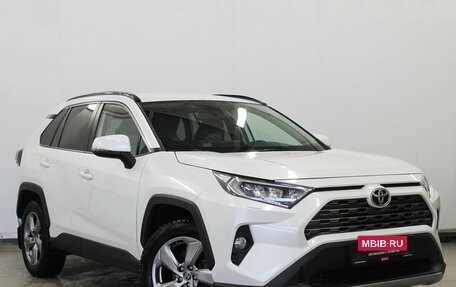 Toyota RAV4, 2021 год, 3 050 000 рублей, 3 фотография