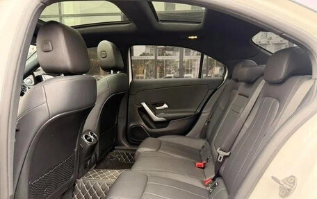 Mercedes-Benz A-Класс, 2021 год, 1 700 000 рублей, 6 фотография