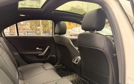 Mercedes-Benz A-Класс, 2021 год, 1 700 000 рублей, 7 фотография