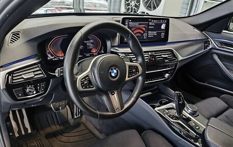BMW 5 серия, 2021 год, 4 670 000 рублей, 8 фотография