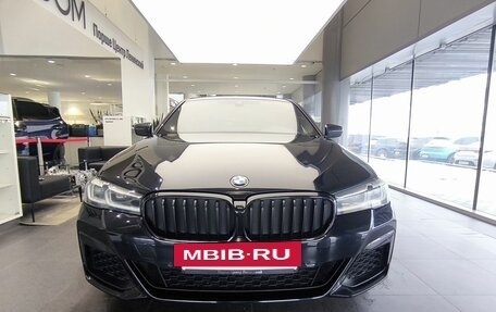 BMW 5 серия, 2021 год, 4 670 000 рублей, 2 фотография