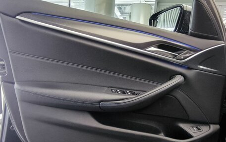 BMW 5 серия, 2021 год, 4 670 000 рублей, 15 фотография