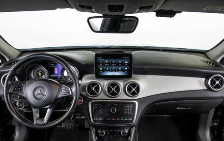 Mercedes-Benz GLA, 2016 год, 1 888 000 рублей, 10 фотография