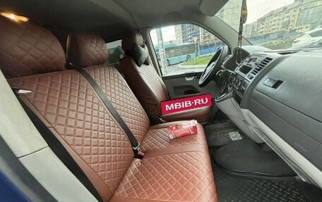 Volkswagen Caravelle T5, 2010 год, 1 000 000 рублей, 4 фотография