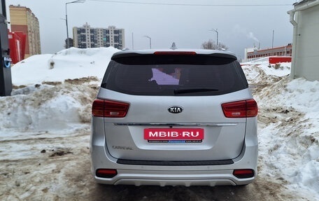 KIA Carnival III, 2019 год, 2 950 000 рублей, 9 фотография