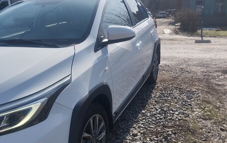 Toyota Yaris XP150 рестайлинг, 2021 год, 1 849 000 рублей, 2 фотография