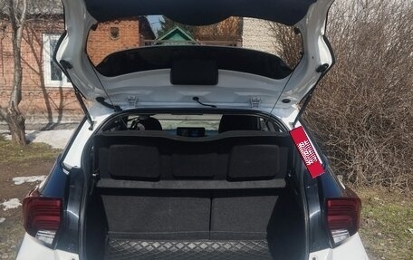 Toyota Yaris XP150 рестайлинг, 2021 год, 1 849 000 рублей, 6 фотография