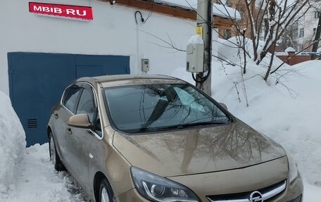 Opel Astra J, 2014 год, 950 000 рублей, 10 фотография