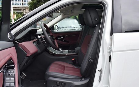 Land Rover Range Rover Evoque II, 2026 год, 6 100 000 рублей, 16 фотография