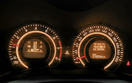 Toyota Auris II, 2007 год, 650 000 рублей, 16 фотография