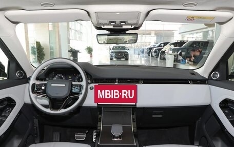 Land Rover Range Rover Evoque II, 2026 год, 6 100 000 рублей, 7 фотография