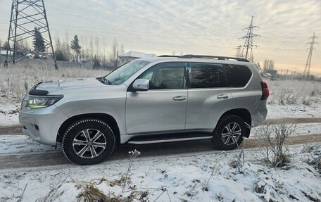 Toyota Land Cruiser Prado 150 рестайлинг 2, 2018 год, 4 750 000 рублей, 1 фотография
