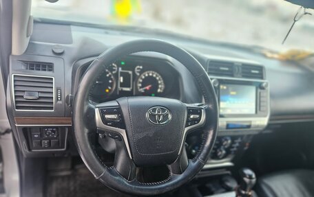 Toyota Land Cruiser Prado 150 рестайлинг 2, 2018 год, 4 750 000 рублей, 8 фотография