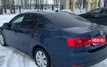 Volkswagen Jetta VI, 2011 год, 980 000 рублей, 4 фотография