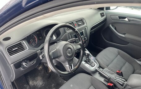 Volkswagen Jetta VI, 2011 год, 980 000 рублей, 7 фотография